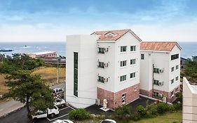 Jeju Aria Pension